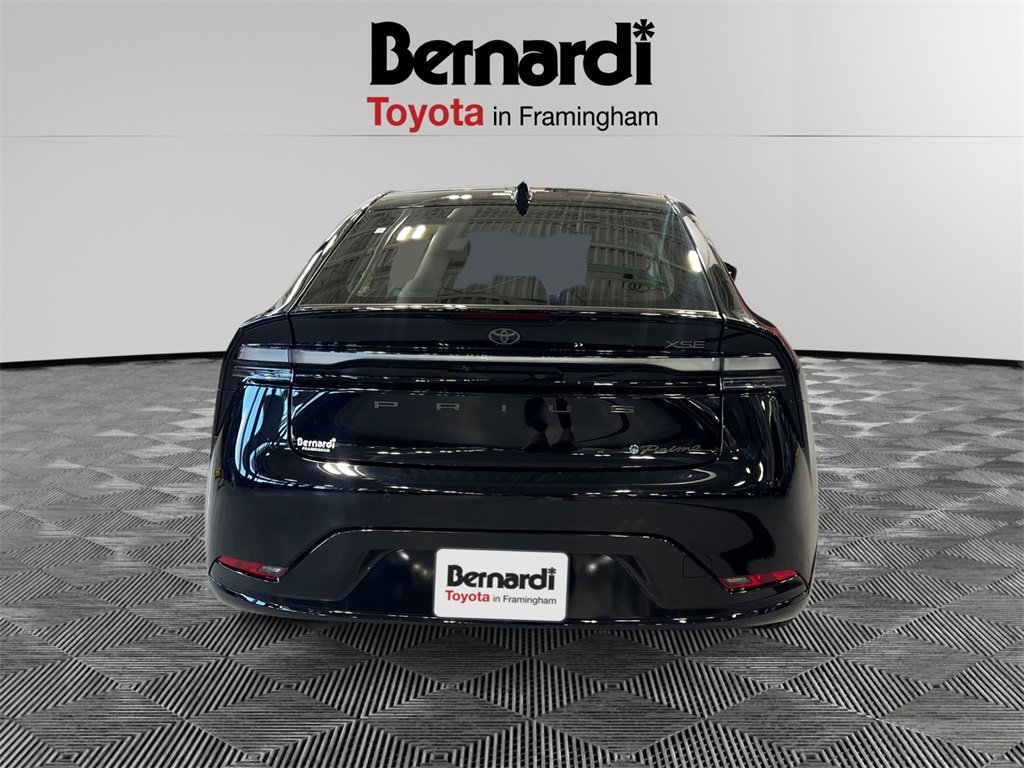 2024 Toyota Prius Prime XSE photo 4
