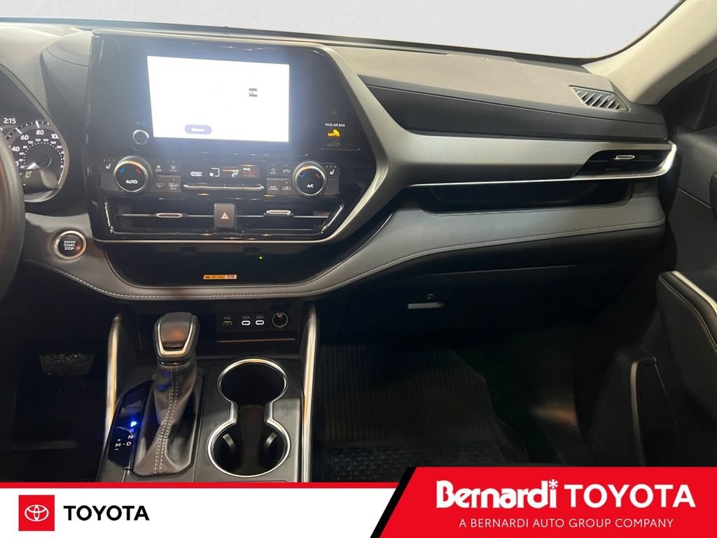 2024 Toyota Highlander XLE - Photo 11