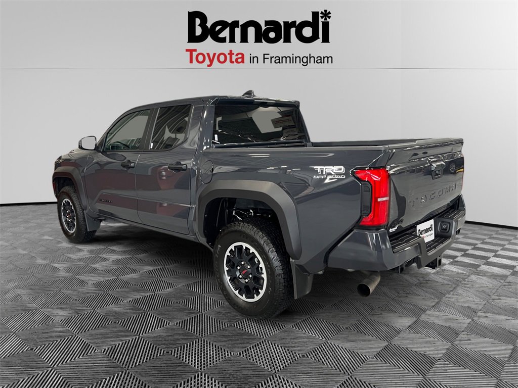 2024 Toyota Tacoma TRD Off-Road photo 3