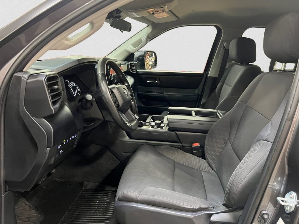 2024 Toyota Tundra SR5 - Photo 9