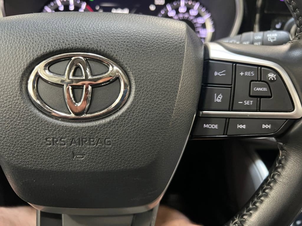 2023 Toyota Highlander XLE - Photo 23