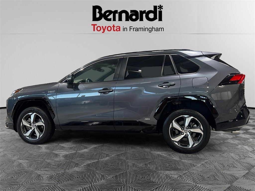 2024 Toyota RAV4 Prime SE photo 2