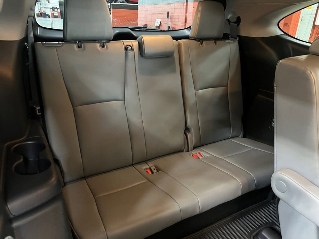 2023 Toyota Highlander XLE - Photo 16