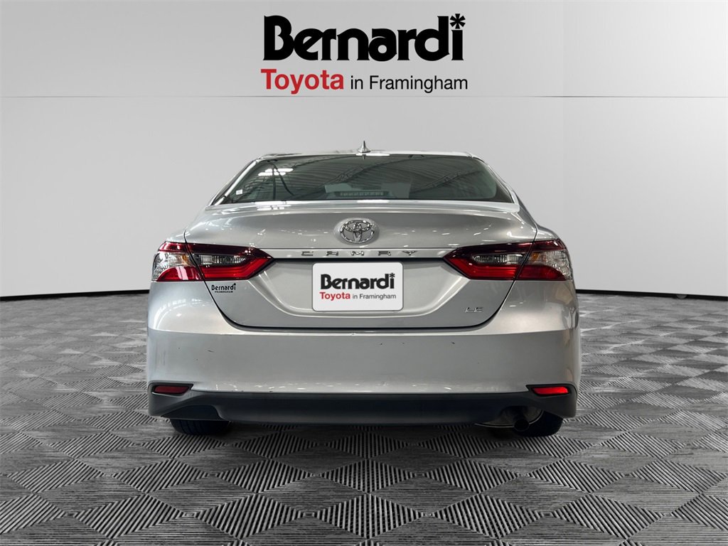 2023 Toyota Camry LE photo 4