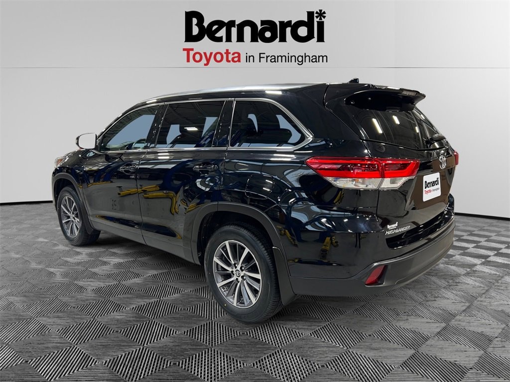 Certified 2019 Toyota Highlander XLE V6 SUV