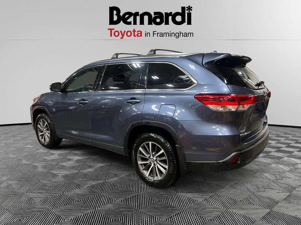 Used 2018 Toyota Highlander XLE V6 SUV