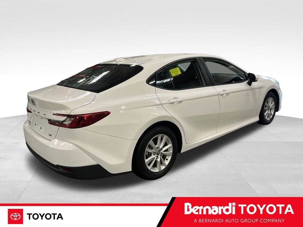 Certified 2025 Toyota Camry SE Sedan