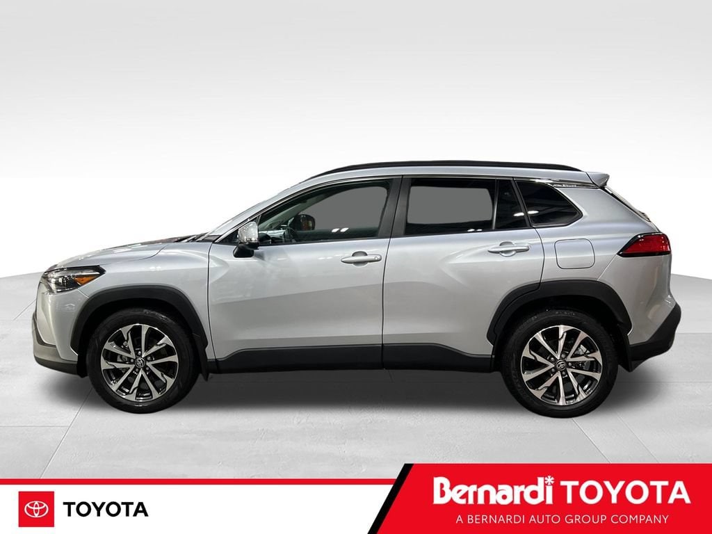 Used 2023 Toyota Corolla Cross XLE SUV