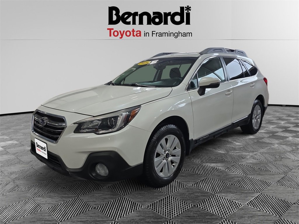Used 2018 Subaru Outback 2.5i Premium with SUV