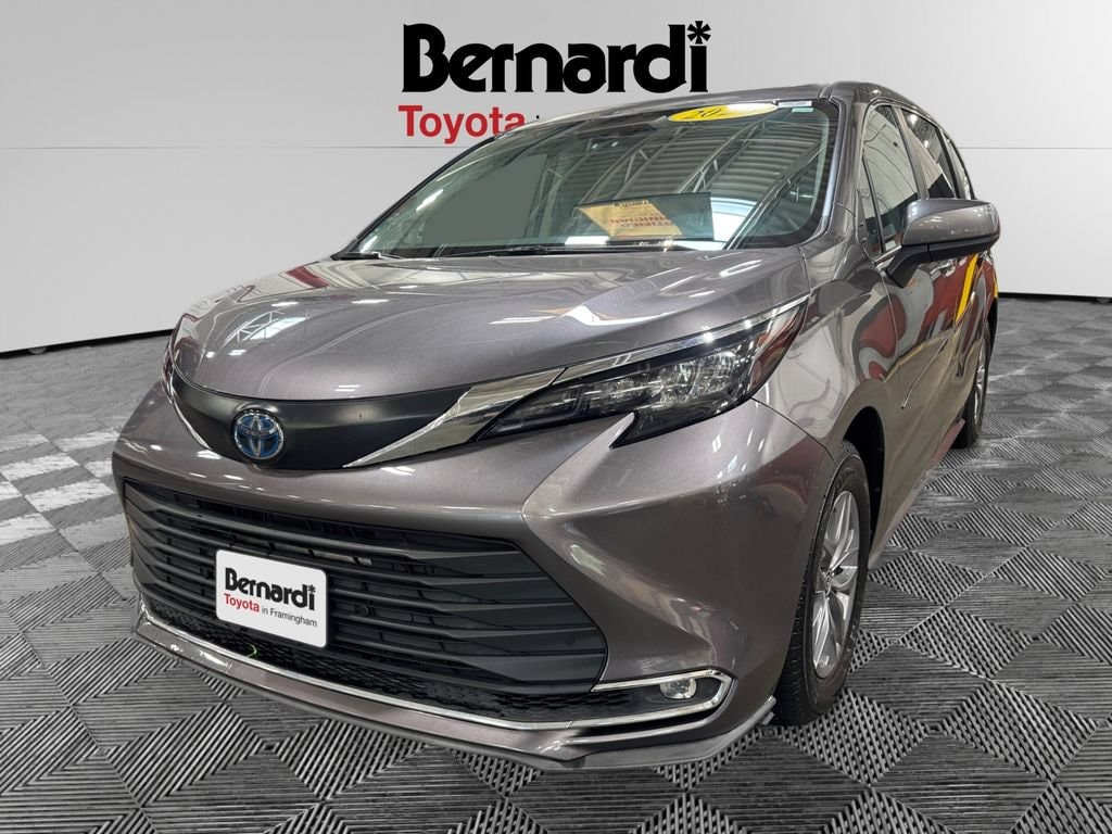 Certified 2024 Toyota Sienna XLE 7 Passenger Van Passenger Van