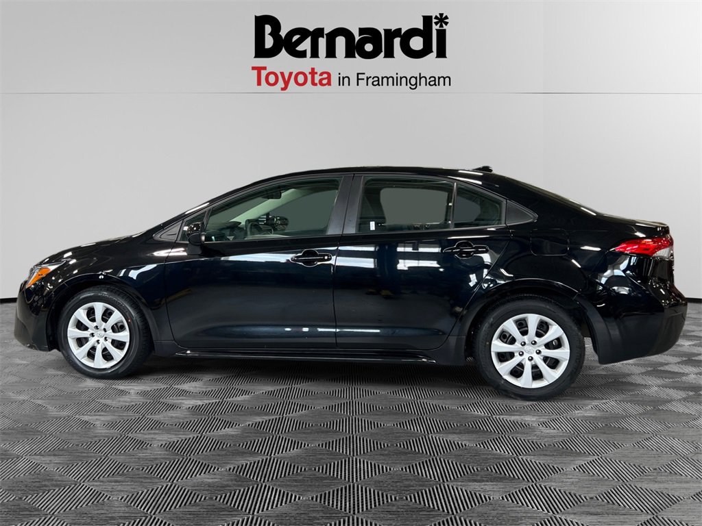 2024 Toyota Corolla LE photo 2