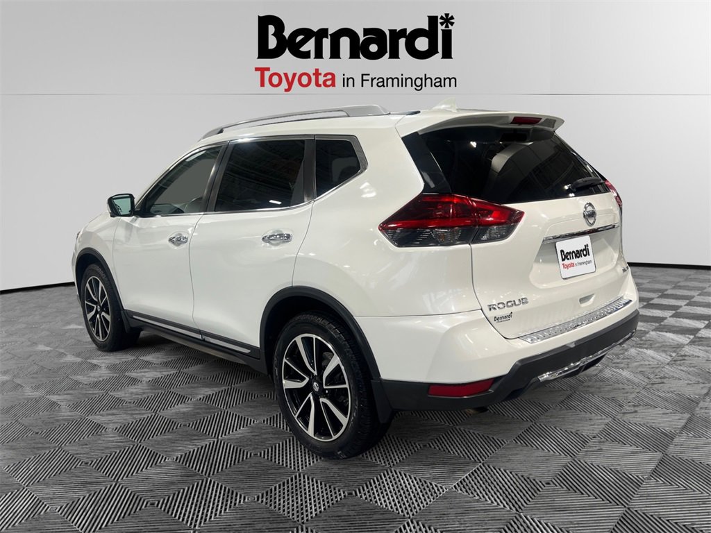 2018 Nissan Rogue SL photo 3