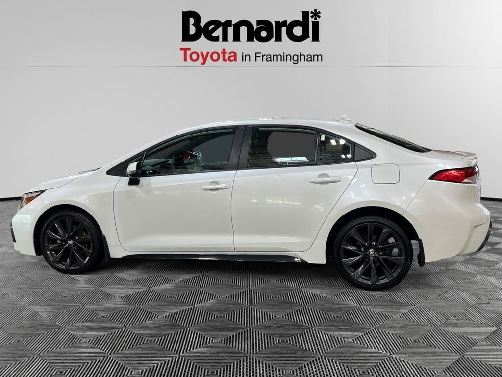 Used 2023 Toyota Corolla SE Sedan