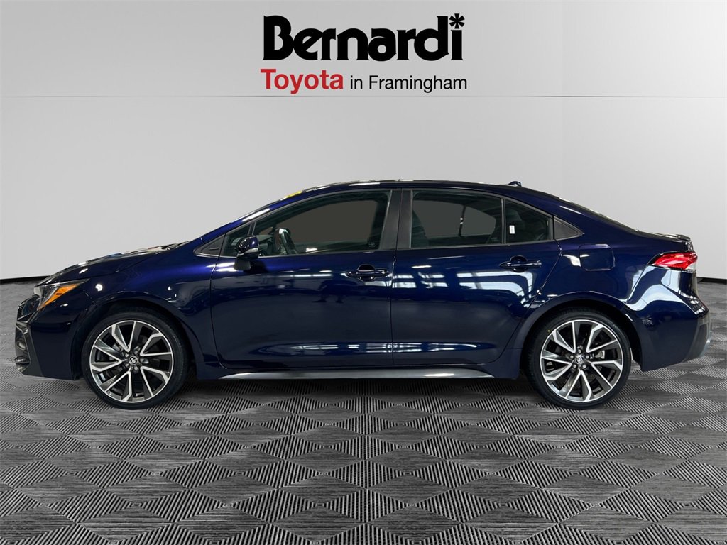 2022 Toyota Corolla SE photo 2