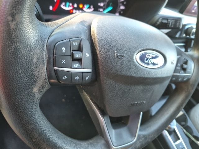 2025 Ford Escape ST-Line Select - Photo 18