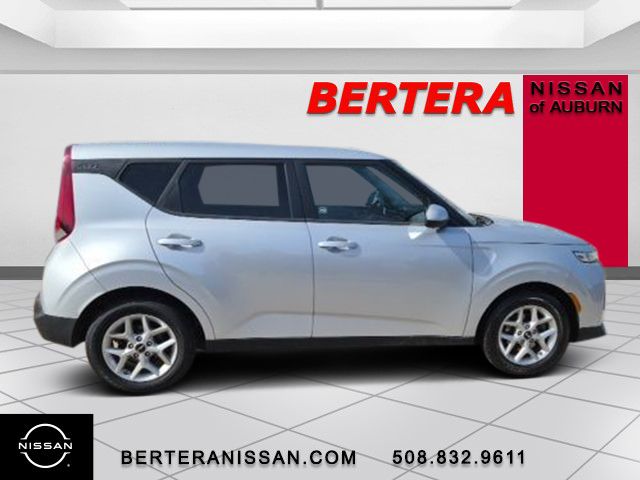 Used 2020 Kia Soul S with VIN KNDJ23AU3L7113437 for sale in Auburn, MA