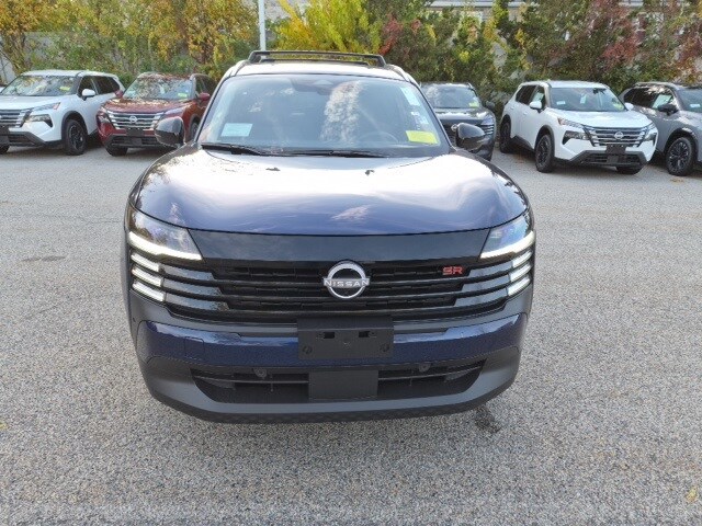 2026 Nissan Kicks SR photo 3