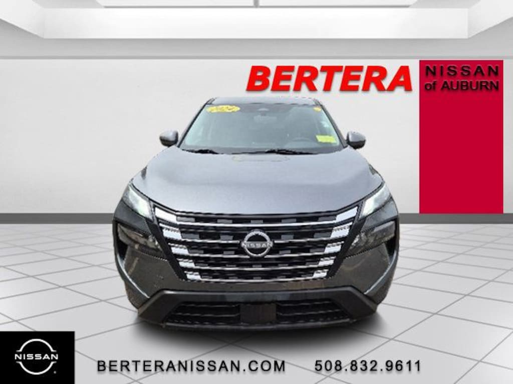 Used 2024 Nissan Rogue SV SUV