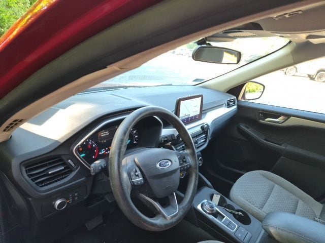 2025 Ford Escape ST-Line Select - Photo 14