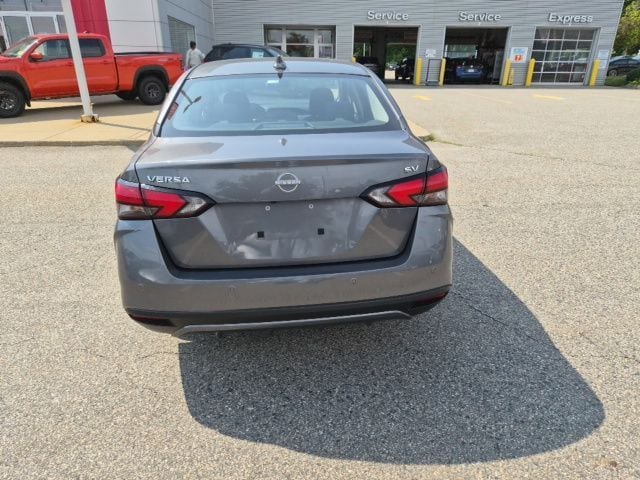 2024 Nissan Versa Sedan SV - Photo 6