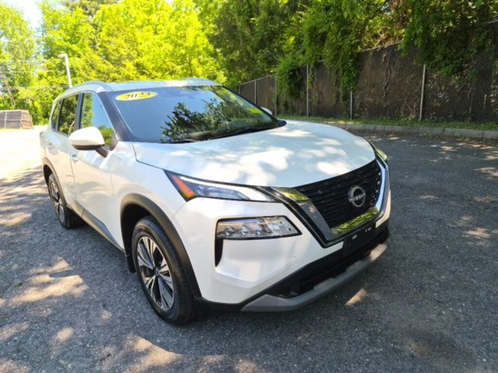 Used 2023 Nissan Rogue SV SUV
