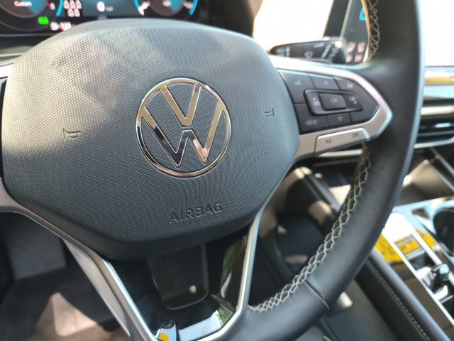 2025 Volkswagen Atlas SE w/Tech - Photo 20