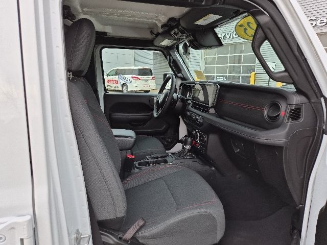 2025 Jeep Wrangler 4-Door Rubicon - Photo 11