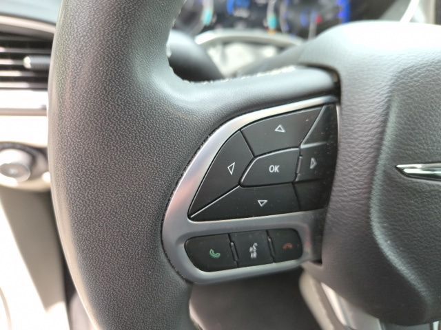 2023 Chrysler Pacifica Touring L - Photo 20
