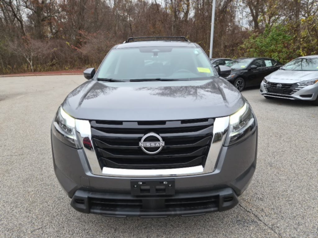 Used 2022 Nissan Pathfinder SV SUV