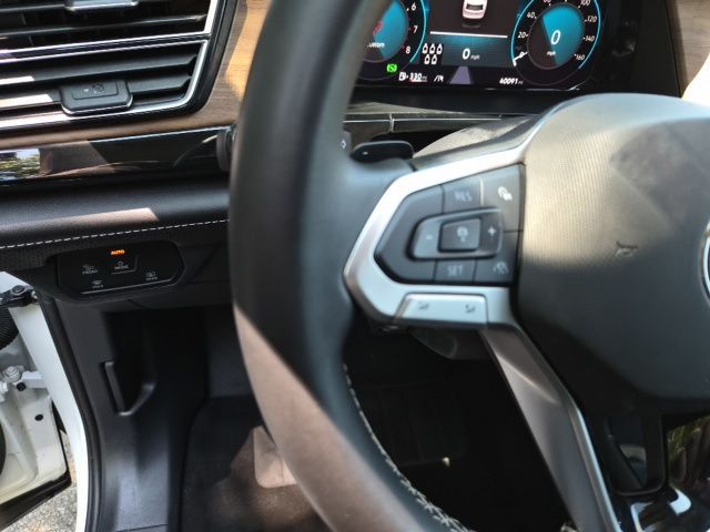 2025 Volkswagen Atlas SE w/Tech - Photo 19