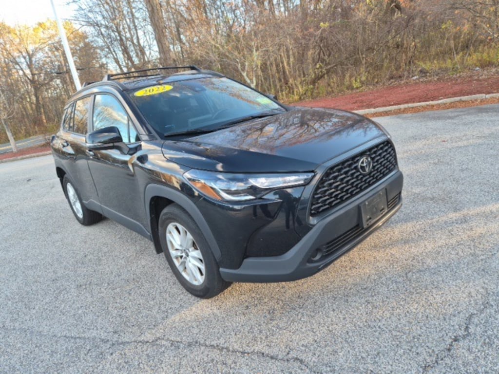Used 2022 Toyota Corolla Cross LE SUV