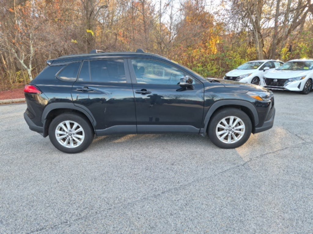 Used 2022 Toyota Corolla Cross LE SUV