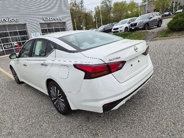 2024 Nissan Altima SV - Photo 7