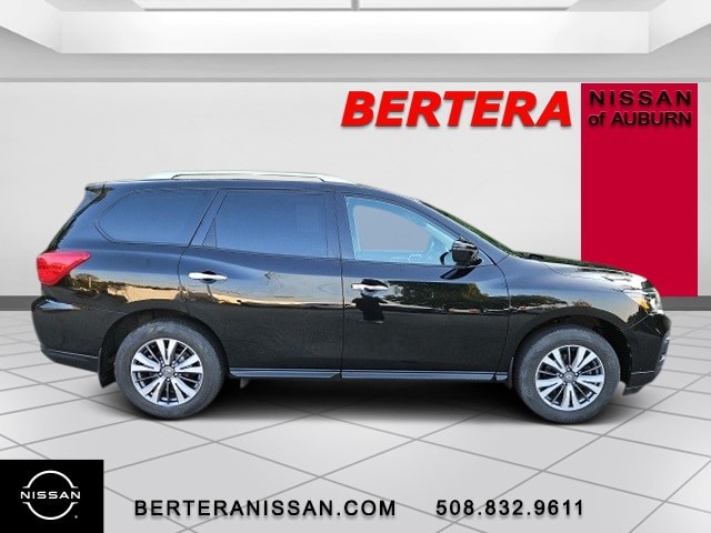 Used 2020 Nissan Pathfinder S with VIN 5N1DR2AM9LC626021 for sale in Auburn, MA