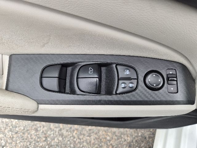 2024 Nissan Altima SV - Photo 16
