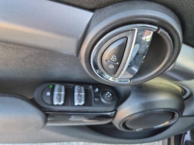 2022 MINI Hardtop 4 Door - Photo 15