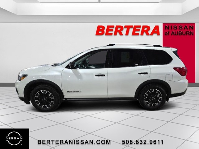 2019 Nissan Pathfinder SL