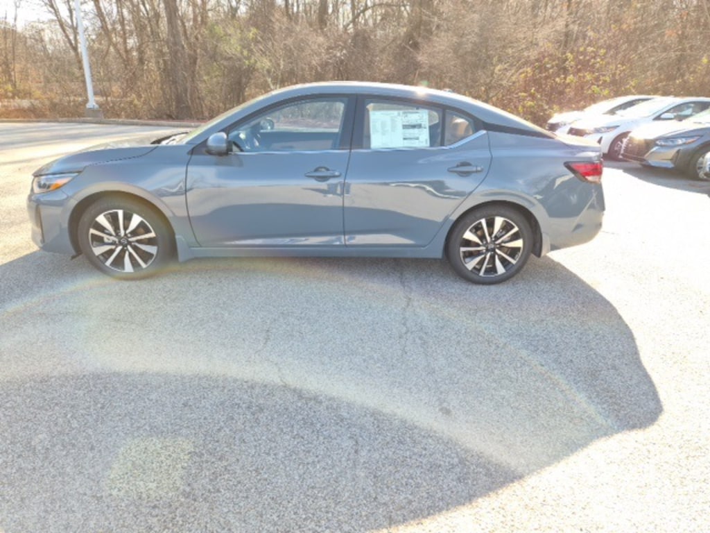 New 2025 Nissan Sentra SV Sedan