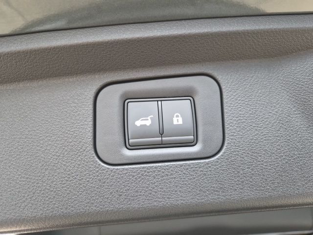 2026 Nissan Armada PRO-4X - Photo 11