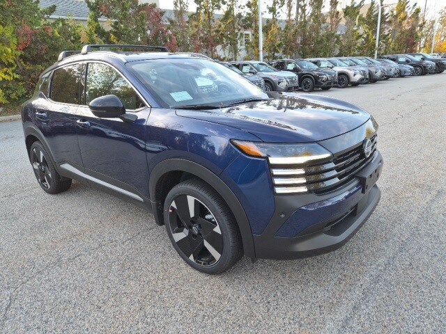 2026 Nissan Kicks SR photo 4