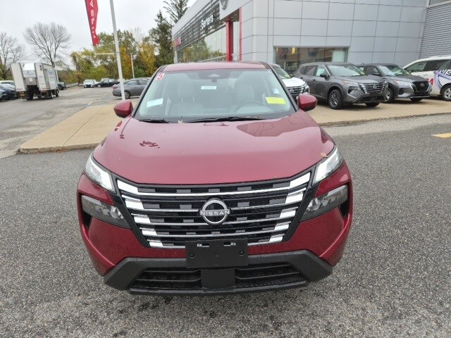 2025 Nissan Rogue SV photo 3