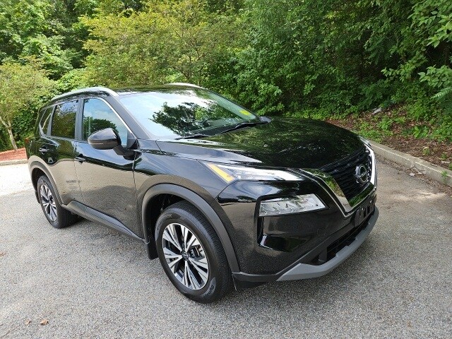 2022 Nissan Rogue SV photo 4