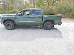 2025 Nissan Frontier PRO-4X Truck