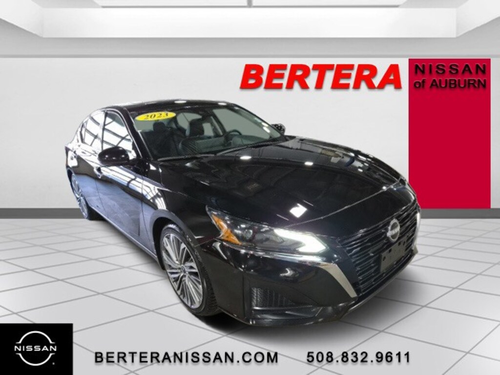 Used 2023 Nissan Altima 2.5 SL Sedan