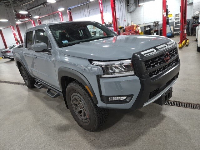 2025 Nissan Frontier PRO-4X photo 4