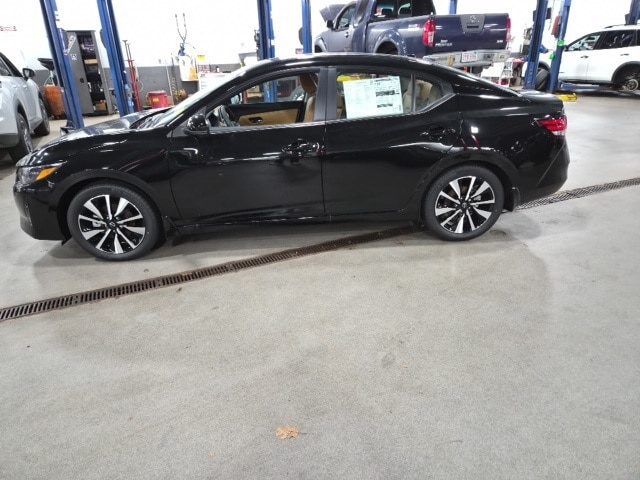 2025 Nissan Sentra SV's photo