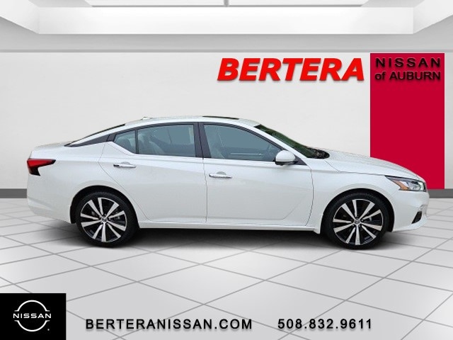 Used 2021 Nissan Altima Platinum with VIN 1N4BL4FW8MN392064 for sale in Auburn, MA