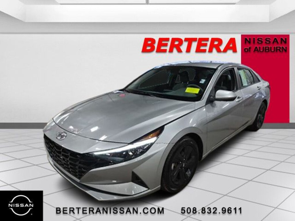 Used 2023 Hyundai Elantra SEL Sedan