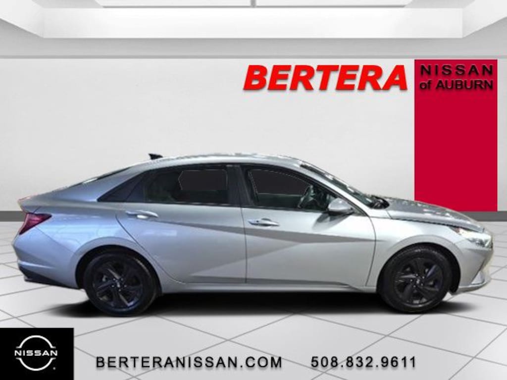 Used 2023 Hyundai Elantra SEL Sedan