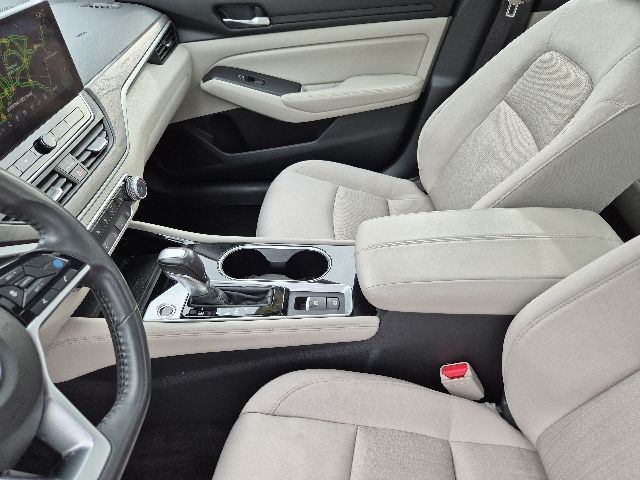 2024 Nissan Altima SV - Photo 17